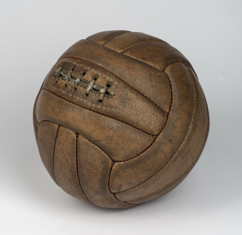 Lopta Hrvatska, sredina 20. st. HŠM 44922